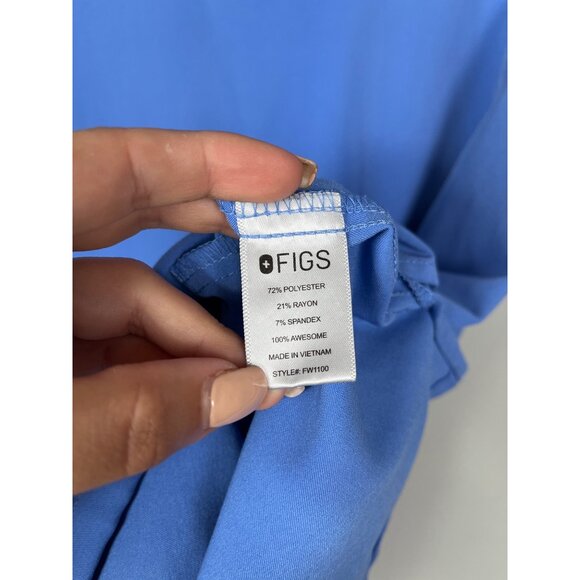 Figs Three Pocket Scrub Top Blue Women's Sz. M-L? Hospital Medical Scrub Top - Picture 7 of 7